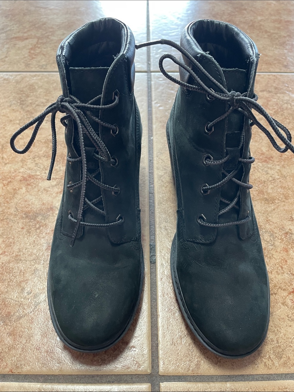 Timberland Amston Womens Size 7.5 8253A Black Leather Lace Up Wedge Ankle Boot